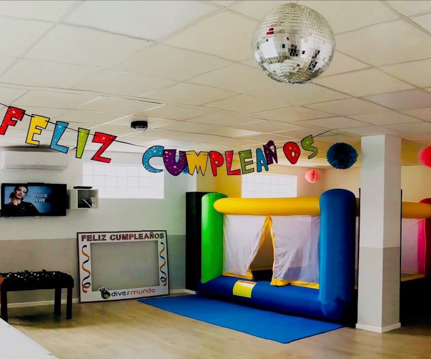 Alquiler Castillo Hinchable Piscina de Bolas Alquiler Castillo Hinchable Piscina de Bolas